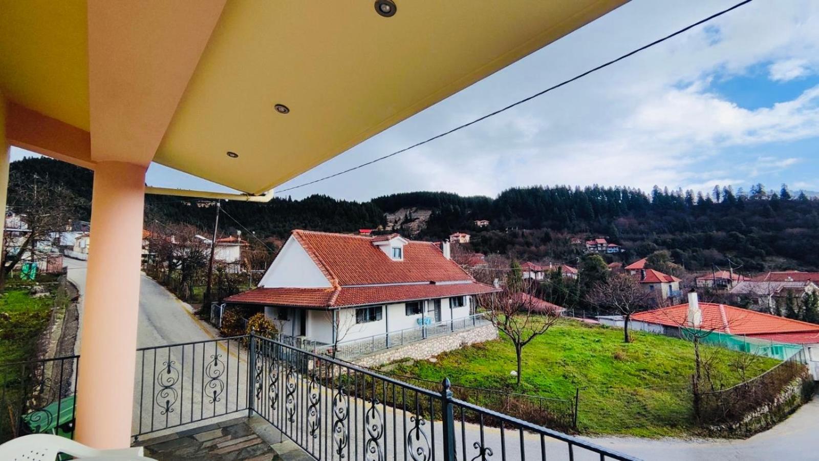 Villa Athamanio - Suite Buitenkant foto