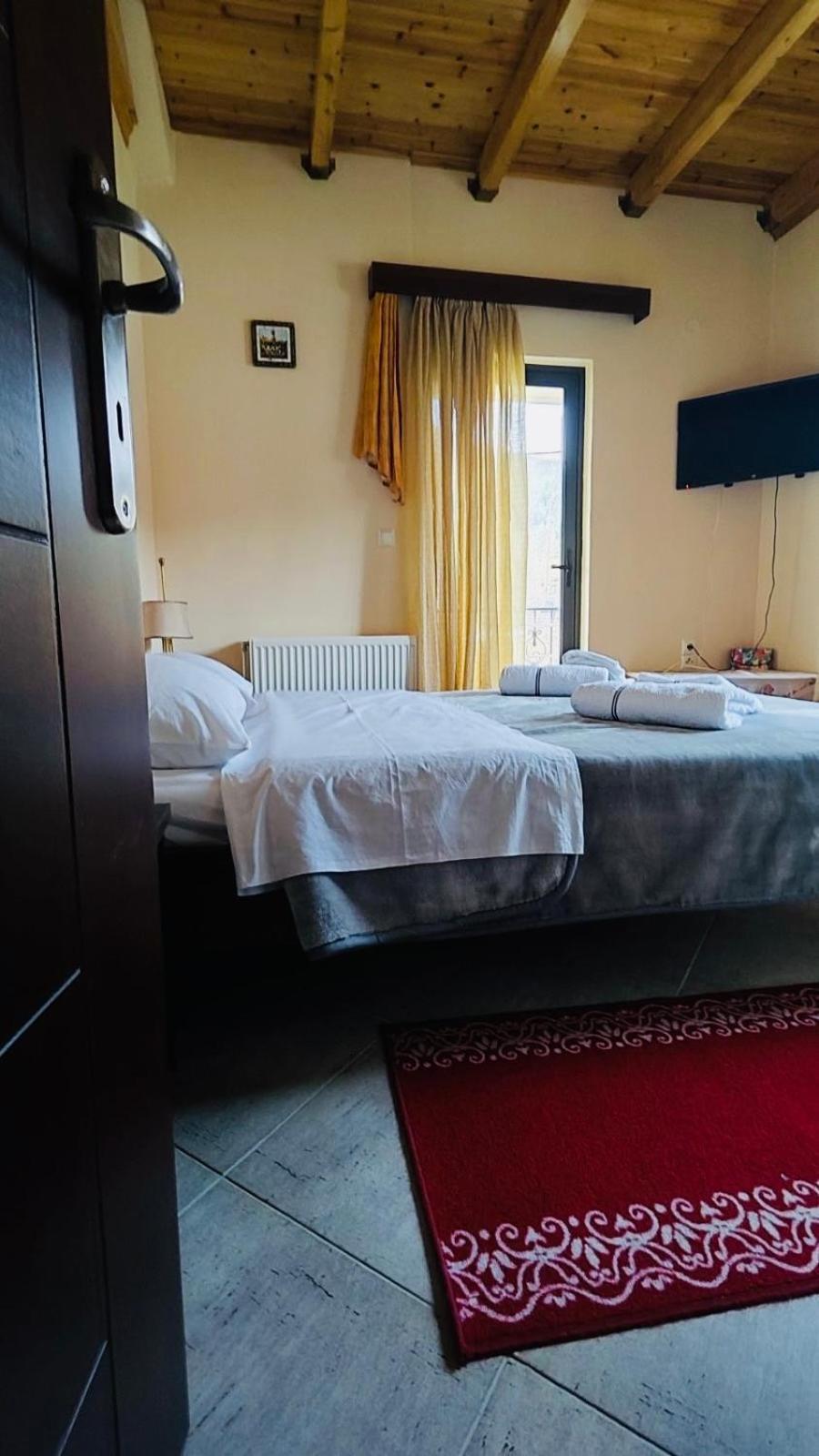Villa Athamanio - Suite Buitenkant foto